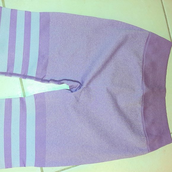 NWT Seamless Sexy Leggings. - Picture 13 of 13